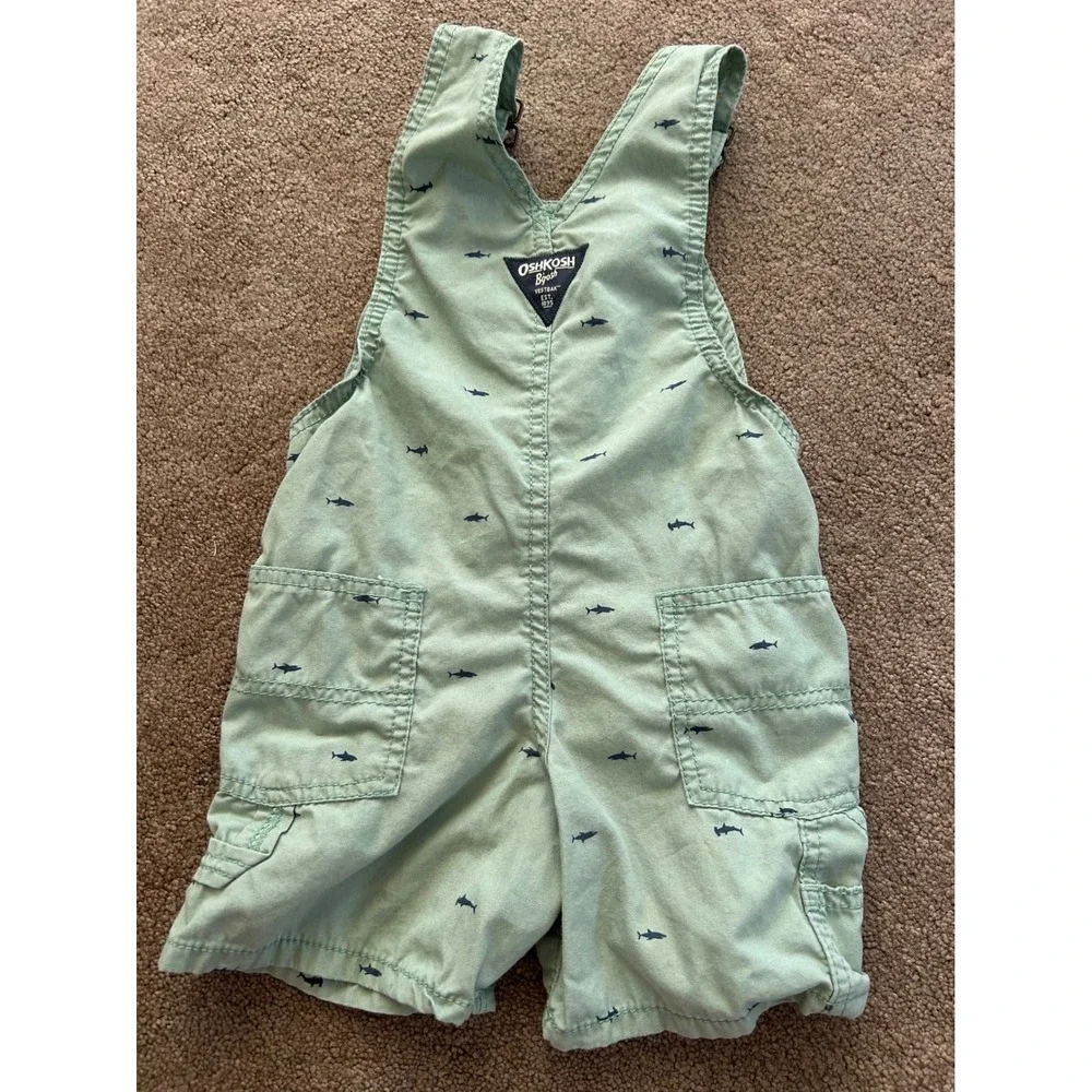 OshKosh B'gosh Toddler 2T Green Shark Print Vestbak Shortall Overalls